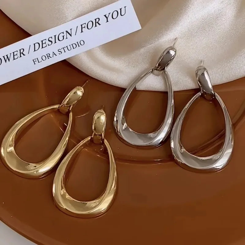 Sculptural Teardrop Earrings 3.9